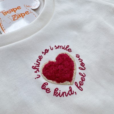 Conj. Blusa I Shine I Smile e Short Saia Corações em Plush - Off White e Vermelho